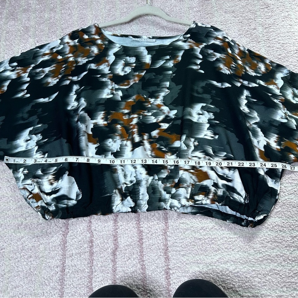 bryn Walker Abstract Boxy Blouse Size Medium Puff Sleeves Lagenlook Art to Wear - Picture 9 of 12
